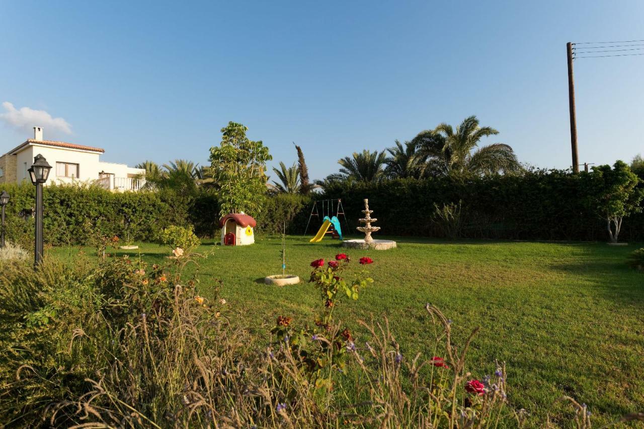 Villa Tsikkos Tria Polis Exterior foto